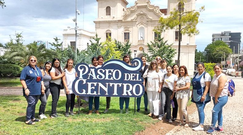 Desde la Dirección de Turismo acompañamos a las alumnas de la Universidad Pedagógica Nacional (UNIPE) durante una visita guiada para conocer más sobre los sitios de interés de nuestra ciudad. Pilar Turismo / @PilarTurismo. &nbsp;