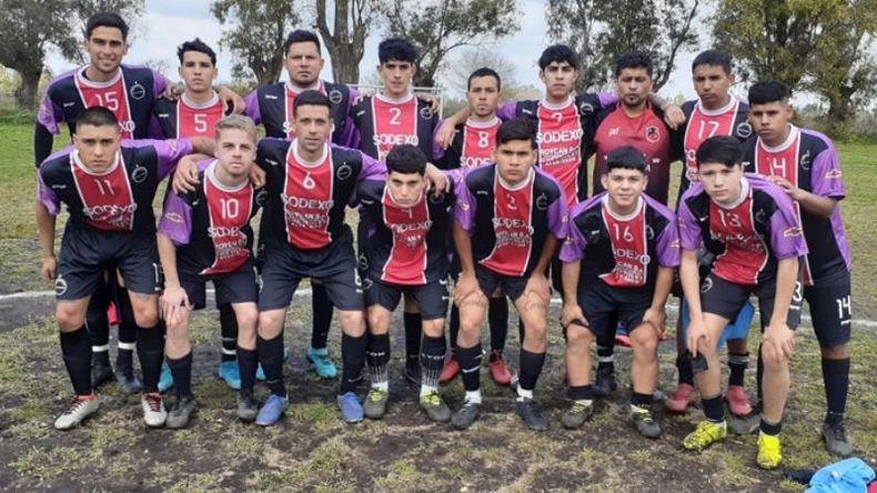 INVICTO. La Sub 20 de Villa Rosa lleva 4 triunfos y 3 empates..