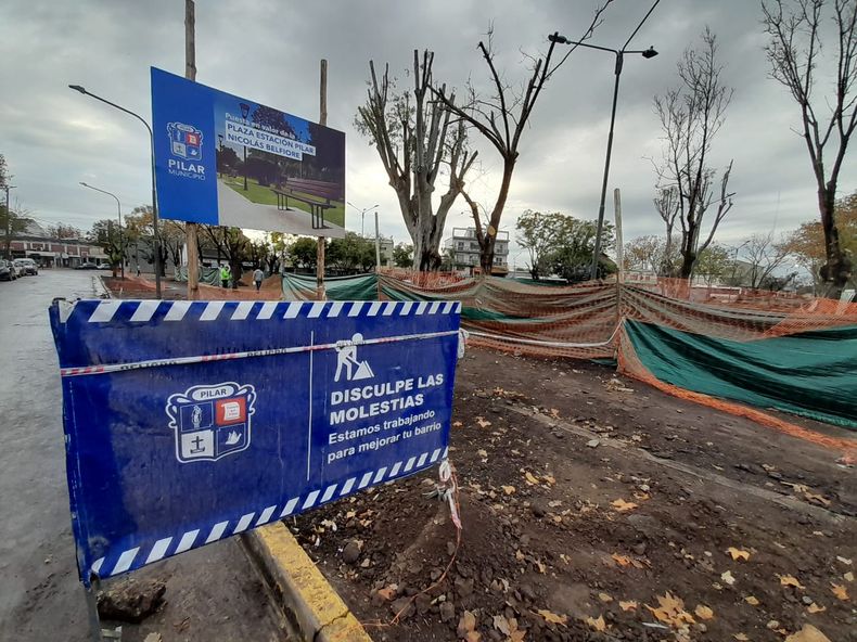 Las obras ya se encuentran en marcha en la plaza de la estación.
