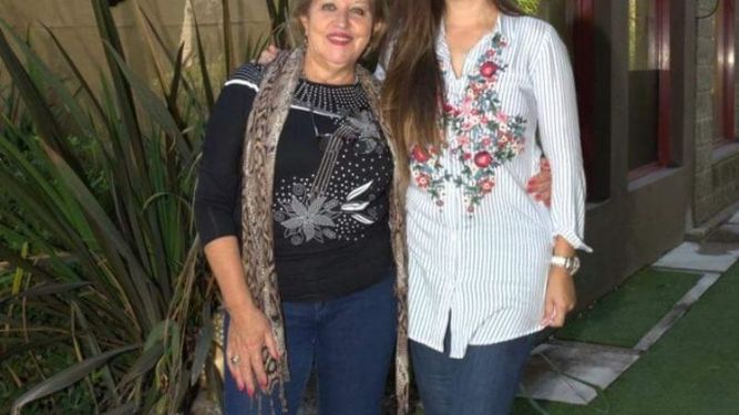 Socias. Cristina Antón (izquierda) y Janet Ocampo (derecha). .