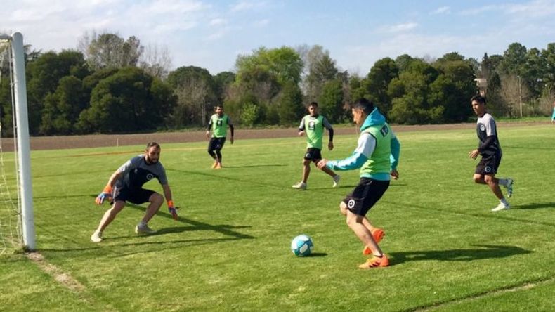 Berazategui quiere volver al triunfo ante Midland