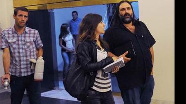 Baradel (SUTEBA) se retira de la sede de Educación. 22% ofreció hasta ahora el Gobierno nacional como referencia. 35% pretenden los docentes bonaerenses. Provincia ofrece un 24%. 100 mil alumnos concurren a escuelas públicas en Pilar..