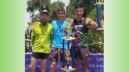 PODIO. Ezequiel Lucioni, Rodrigo Berdezagar y Néstor Cabrera, en la general de 10K. PODIO. Ezequiel Lucioni, Rodrigo Berdezagar y Néstor Cabrera, en la general de 10K.
