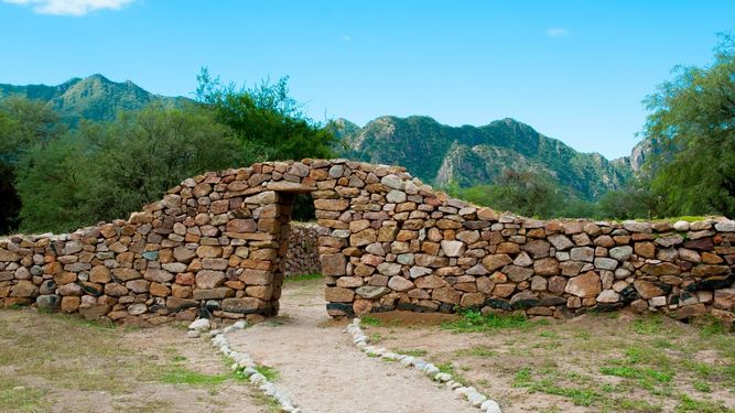 El Shincal de Quimivil, las ruinas de una ciudad inca escondida en el monte catamarqueño