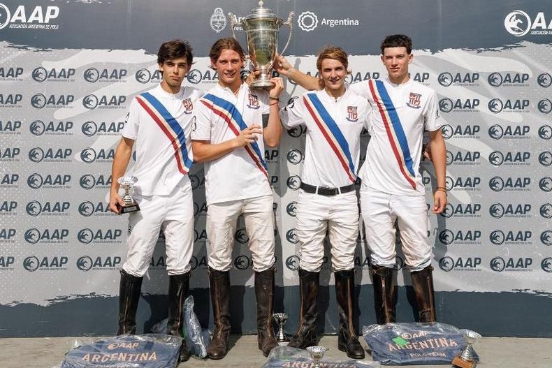 CAMPEÓN. Los Robles repitió título como en las ediciones 2021 y 2025.