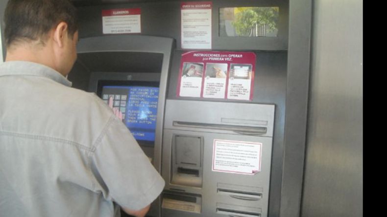 Los vecinos deben viajar a otras localidades para obtener efectivo..