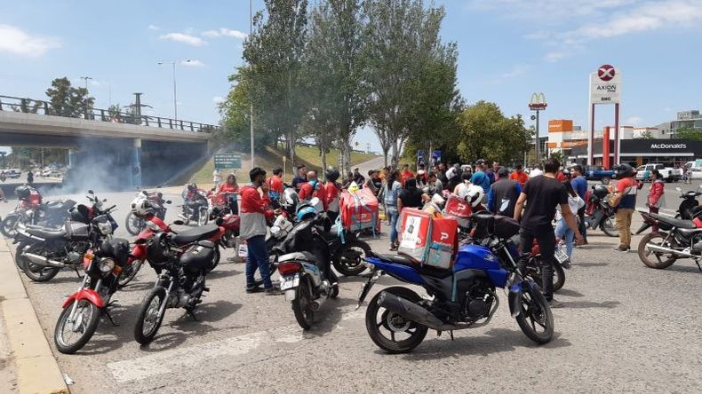 El segundo escenario de la protesta fue el cruce de Panamericana y Ruta 25..