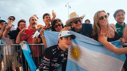 Franco Colapinto y sus fanáticos en Austin.