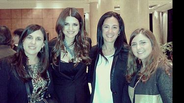 Gabriela Ranno, Carina Arazi y Natalia Mandirola, junto a Araceli González, en el desfile presentación de la nueva colección de Ara Intimates que la modelo y empresaria realizó en el Hotel Sheraton de Buenos Aires..