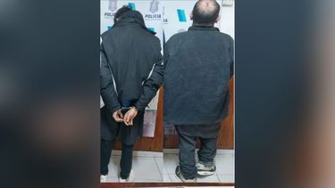 DETENIDOS. Uno de los sujetos circulaba con un arma en el bolsillo.&nbsp; &nbsp;