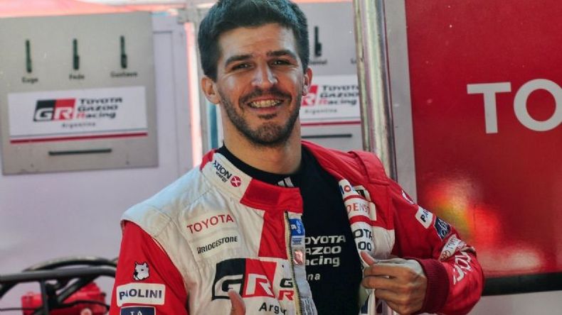 PULGAR ARRIBA. Rossi feliz por el 2º puesto en Santa Fe..