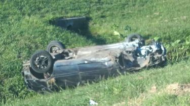 Perdió el control y cayó a una zanja
