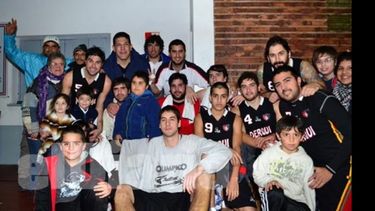 Hay equipo. Tabarez sueña con el primer título para los derquinos..