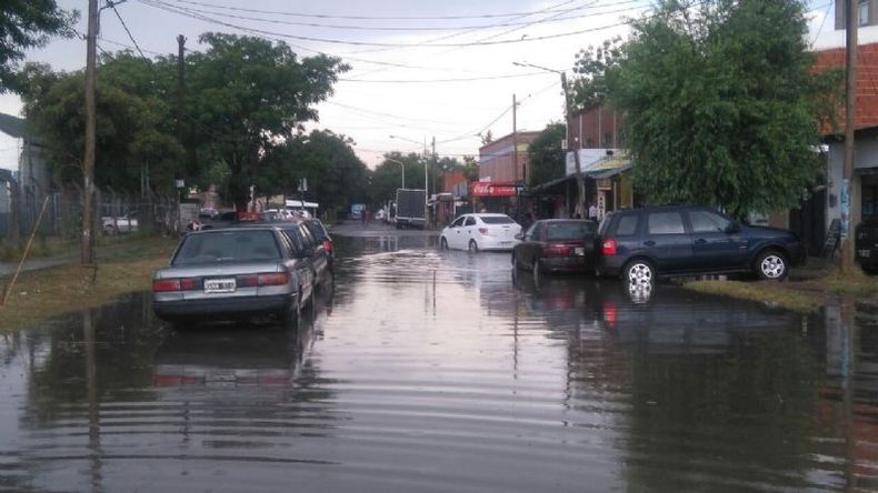 Zonas de la localidad quedaron inundadas (Foto Quiero Villa Rosa)..