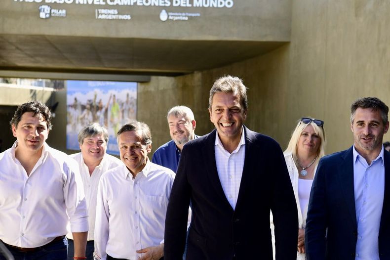 SONRIENTE. Massa se mostró seguro de que el debate será posible. &nbsp;
