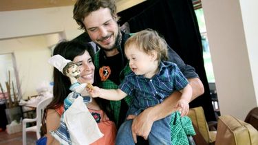 Familia de titiriteros trotamundos