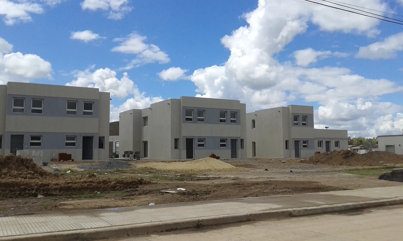 La Provincia continuará implementando su plan de viviendas sociales. Se conocieron los primeros datos sobre las construcciones.