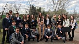 PREMIADOS. La delegación completa del Colegio Solar..