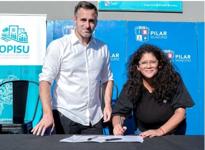 CONVENIO. Achával y Barrios acordaron el año pasado un plan de obras para Monterrey.