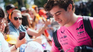 Franco Colapinto y sus fans de Argentina en Australia. Franco Colapinto y sus fans de Argentina en Australia.