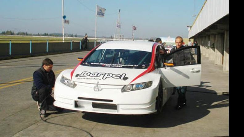 “En principio vamos a hacer 3 carreras”, contó Videle de su desembarco..