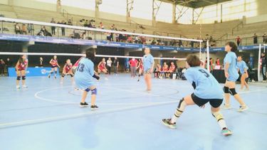 La Liga Municipal de Vóley tuvo acción en el Microestadio de Pilar.