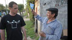 Para Laurent, la tasa que recarga el precio de los combustibles debe eliminarse..