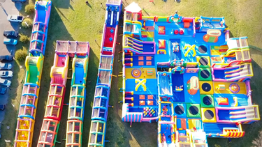 Super Jump funcionará durante todo septiembre y octubre en Arenas Golf Tortugas.&nbsp;