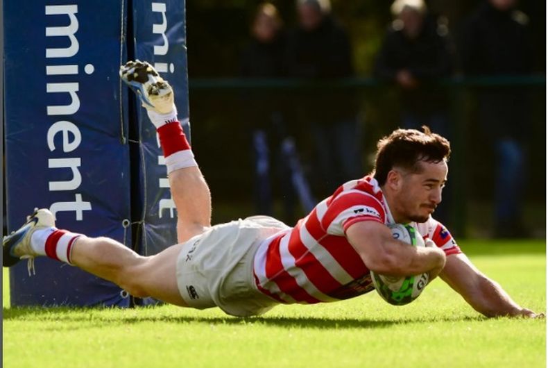 Rocco Testoni en uno de los 12 tries de Alumni enEstancias.
