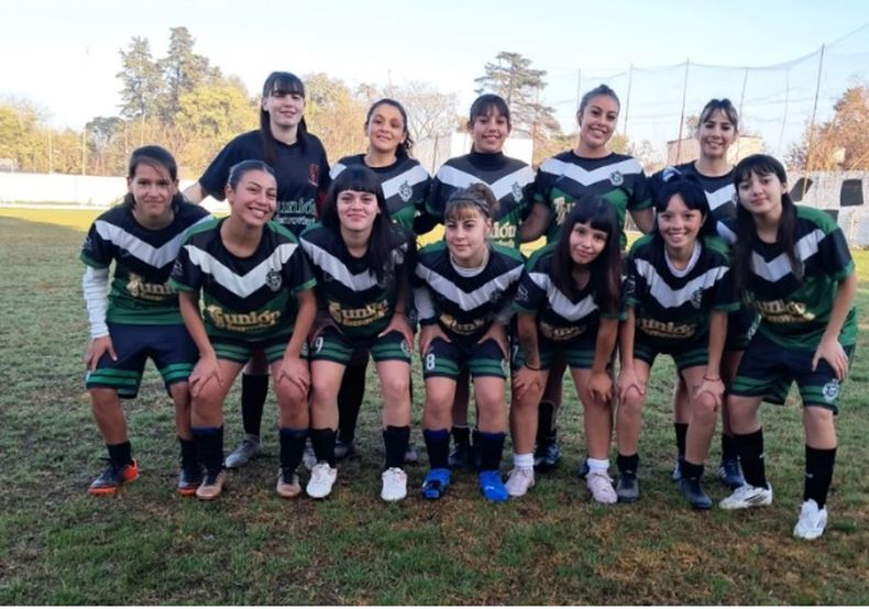 GOLEADA. Las chicas de Unión Ferroviaria lograron su segunda victoria en el torneo y fue de manera contundente.