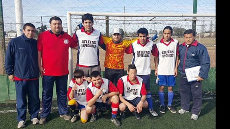 QUINTETO. Los Juveniles C se despacharon con un 5-0 en Pilar..