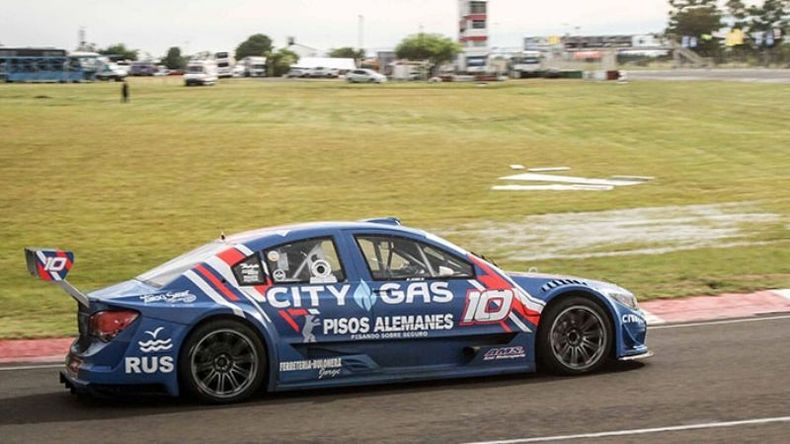 Azar metió 2º a su Chevrolet. (Foto: Damián Barischpolski). .