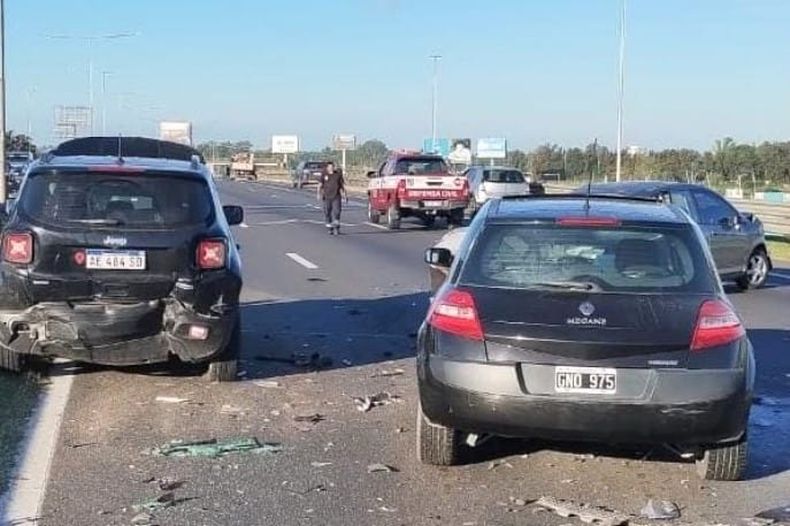 Los tres vehículos involucrados en el choque del kilómetro 46 de Panamericana.&nbsp;