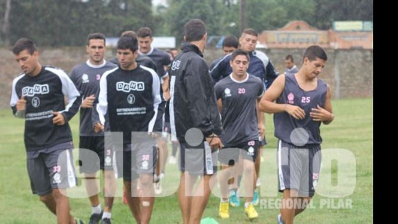 Los jugadores hicieron trabajos físicos en otro doble turno de pretemporada..