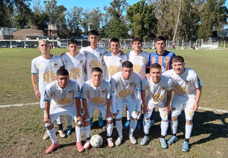 EQUIPO. Metalúrgico sumó para sostenerse en puestos de octogonal.