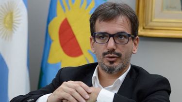 EN CONTRA. Sebastián Galmarini, director del Banco Provincia.
