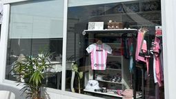 Las rebajas en los productos de la tienda continuarán hasta el día de mañana. Las rebajas en los productos de la tienda continuarán hasta el día de mañana.