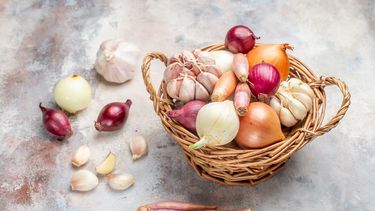 El orden del ajo y la cebolla al sofreír: un detalle que transforma el sabor de tus platos