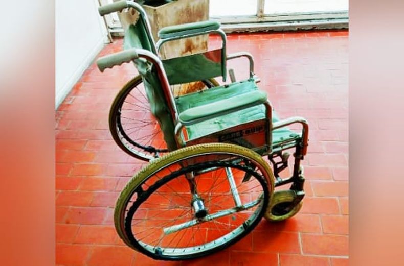 La silla de ruedas fue recuperada en manos del sujeto, que luego fue aprehendido.&nbsp;