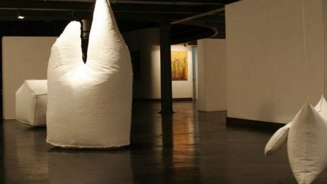 Dos puntas, escultura blanda..