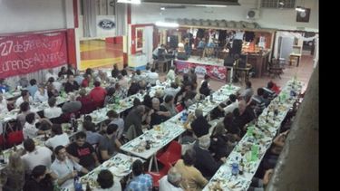 Lleno total en el Rancho. La Peña de Lynn y Perlo convocó a más de 200 personas..