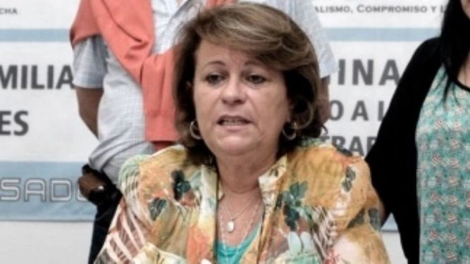 La secretaria general de la FEB, Mirta Petrocini, argumentó que no se está teniendo en cuenta la circulación de gente que implica que los docentes concurran a trabajar..