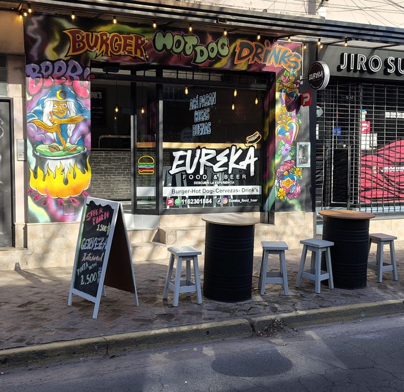 Eureka abrió sus puertas sobre la calle Pedro Lagrave al 700, frente al teatro Ángel Alonso.&nbsp;