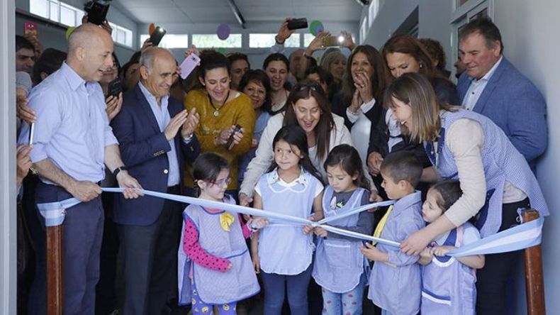LUGARES. Ducoté en uno de los jardines que fueron finalizados en su gestión..