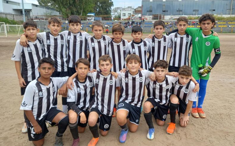 TRIUNFO. La 2011 de Real venció 2-0 a Colegiales.