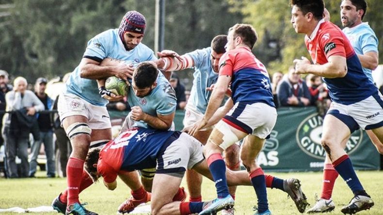 BATALLA CLÁSICA. En Caamaño fue triunfo de Deportiva con un ajustado 15-11..
