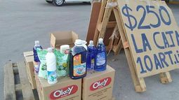 VENTA. Los trabajadores de Grido venden el stock para comer..