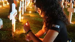 Momentos de profunda emoción se vivieron anoche en el Cenotafio de Malvinas. Momentos de profunda emoción se vivieron anoche en el Cenotafio de Malvinas.