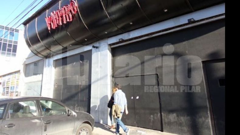 SIN HUELLAS. Los boliches clausurados ya no tienen rastros de fajas..