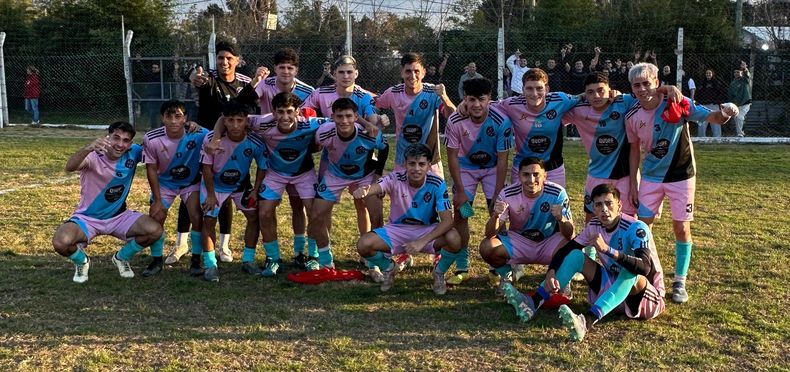 Leonel González: Queremos dejar al club en la A. Los jugadores yla gente que pertenece al club se lo merece”.